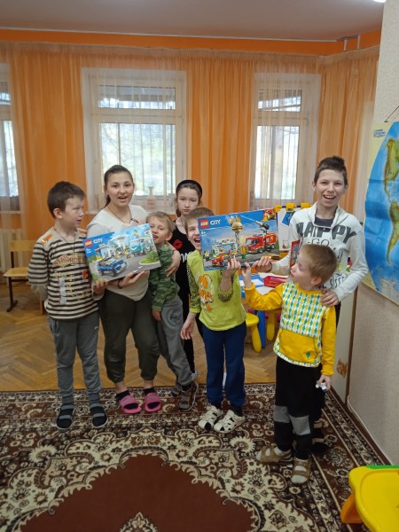 Благотворительная акция «Согреем детские сердца» в Красногорском благочинии