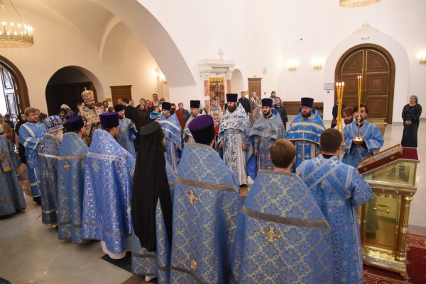 Архиерейское богослужение в Никольском соборе Красногорска