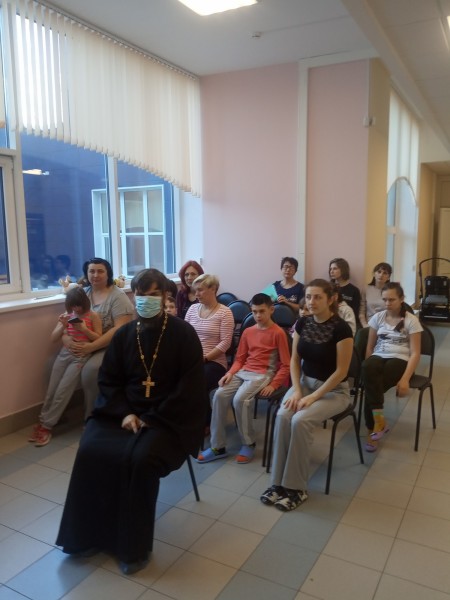 Духовное окормление беженцев из Донбасса