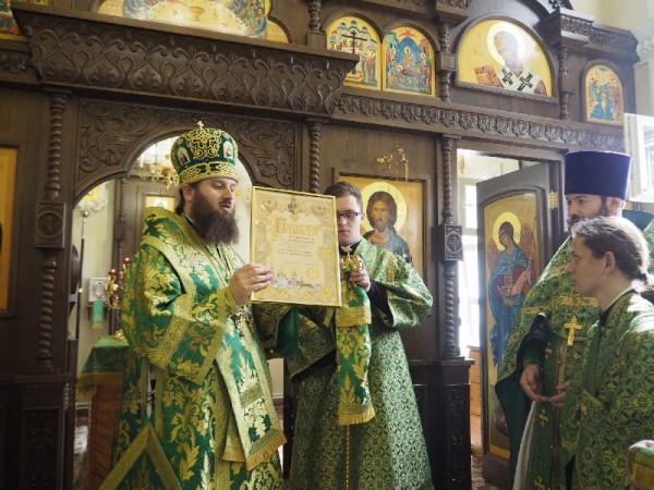 Архиерейское богослужение в Знаменском храме д. Марьино