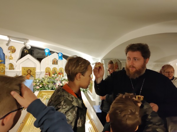 Поездка Ушаковского хора мальчиков и юношей Успенского храма г. Красногорска в Санкт-Петербург