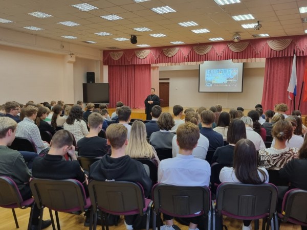 Беседы в школах городского округа Красногорска, посвященные 600-летию обретения мощей преподобного Сергия Радонежского.