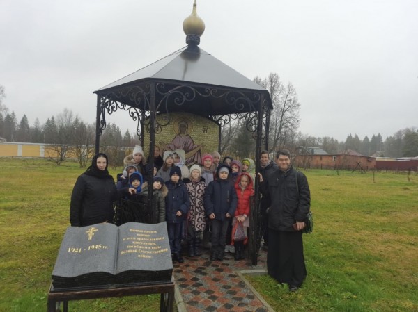 Акция «Согреем детские сердца» в Красногорском благочинии