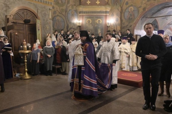 Божественная литургия в Успенском храме г. Красногорска