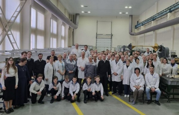 Поздравление работников Красногорского механического завода 
