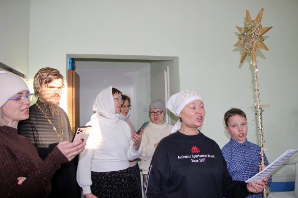 Поздравление с Рождеством Христовым сотрудников и пациентов  Московской онкологической городской больницы №62