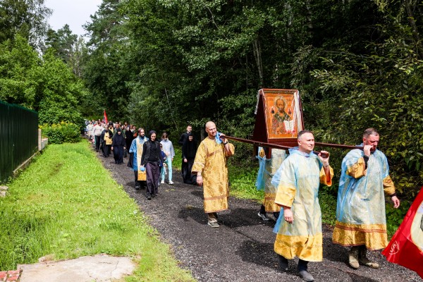 Празднование памяти святителя Николая в селе Дмитровское