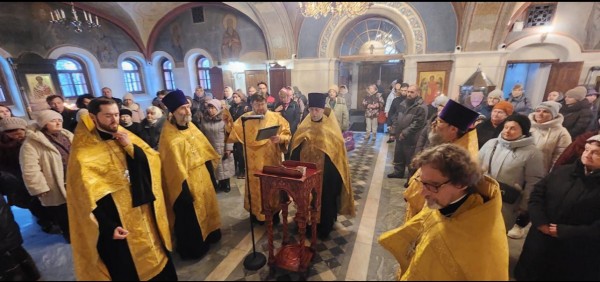 Принесение иконы с мощами святого равноапостольного Николая Японского в Красногорск