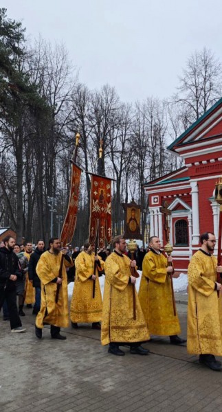 Принесение иконы с мощами святого равноапостольного Николая Японского в Красногорск