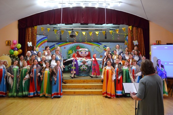 Выпускной акт ДЦМШ в Успенском храме г. Красногорска