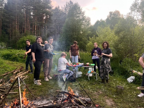 Cкаутский костер для родителей в Георгиевском храме пос. Нахабино 