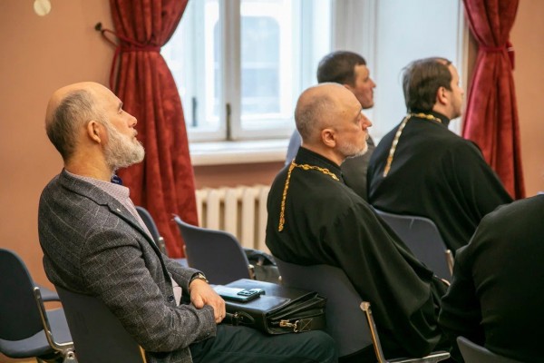 Участие священника Романа Жесткова в XXXIII Международных Рождественских образовательных чтениях