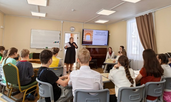 Конкурс театральных коллективов Воскресных школ «Слава в вышних Богу и на земле мир, в человецех благоволение» в Красногорском благочинии