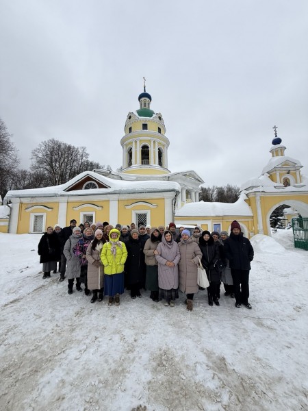 Паломничество прихожан Георгиевского храма Нахабино к святыням Подмосковья