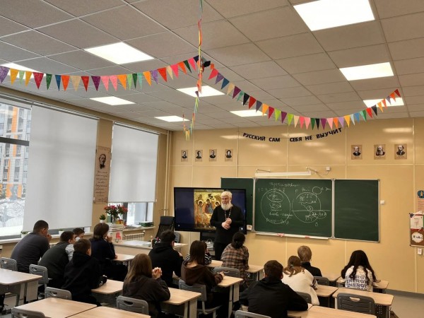Встреча со школьниками в образовательном центре «Лидер» п. Нахабино