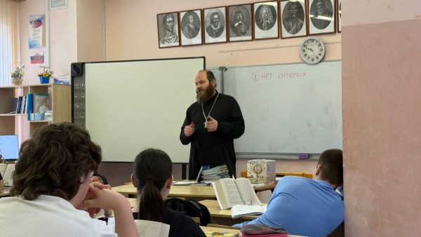 Встреча с одиннадцатиклассниками гимназии №4 п. Нахабино