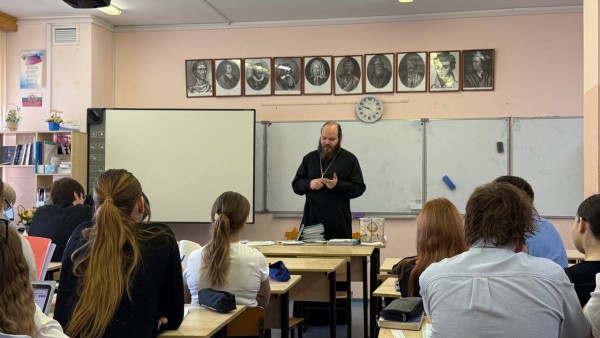 Встреча с одиннадцатиклассниками гимназии №4 п. Нахабино