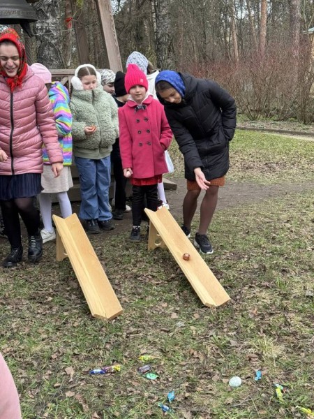 Детский Пасхальный праздник в храме Архангела Михаила в поселке Архангельское