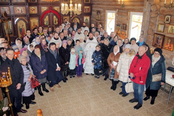 Первая служба в новом храме в Степановском