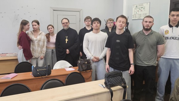 Беседа со студентами Красногорских средних специальных учебных заведений