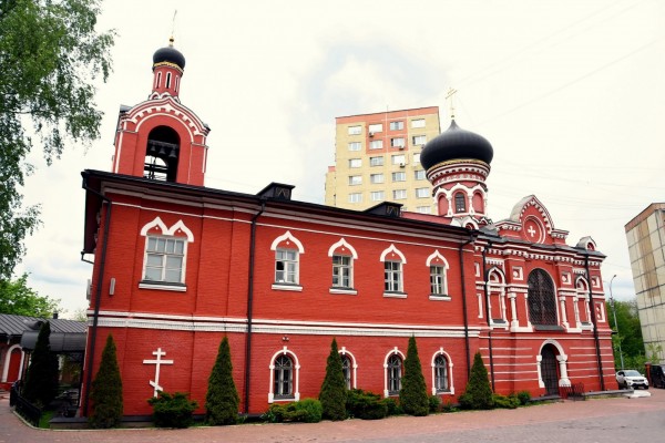 Храм
