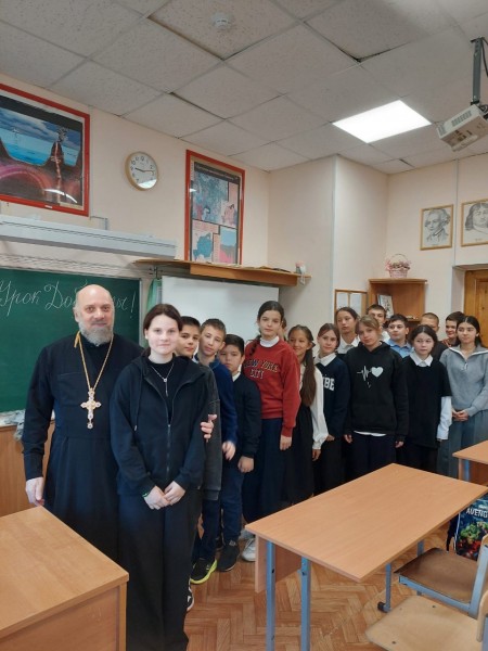 Урок в Николо-Урюпинской школе