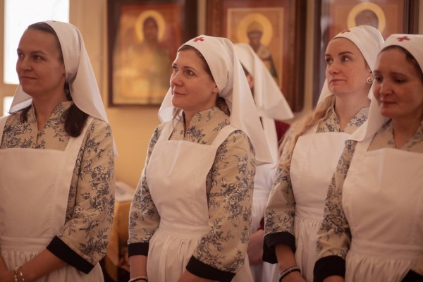 В Знаменском храме д. Марьино состоялось посвящение в сестры милосердия
