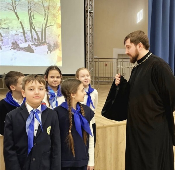 Встреча со священником в СОШ №15 г. Красногорска